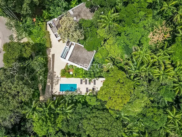 Terreno à venda, no bairro Chácara Flora em São Paulo