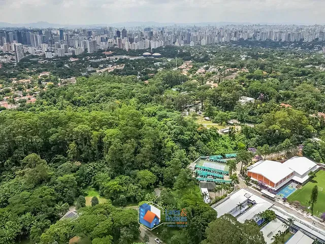 Terreno à venda, no bairro Chácara Flora em São Paulo