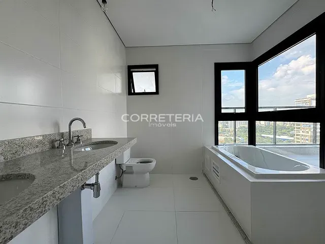Cobertura / Penthouse 4 quartos e 6 banheiros, à venda, no bairro Moema em São Paulo