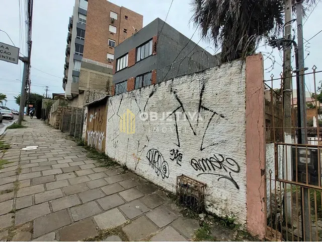 Terreno à venda, no bairro Glória em Porto Alegre