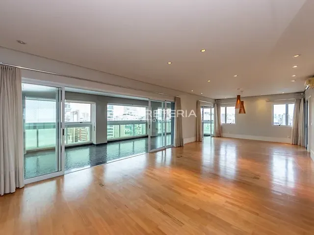 Apartamento 4 quartos e 5 banheiros, à venda, no bairro Vila Uberabinha em São Paulo