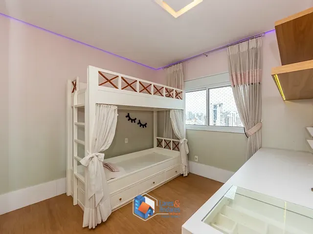 Apartamento 4 quartos e 5 banheiros, à venda, no bairro Vila Uberabinha em São Paulo