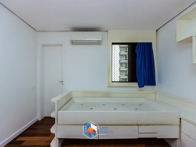 Apartamento 3 quartos e 5 banheiros, à venda, no bairro Moema em São Paulo