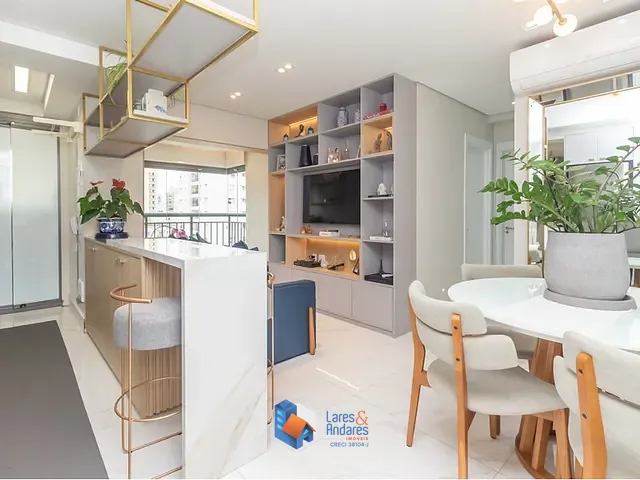 Apartamento 2 quartos e 2 banheiros, à venda, no bairro Moema em São Paulo
