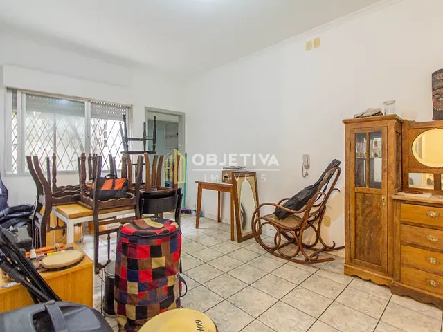 Apartamento 2 quartos e 1 banheiro, à venda, no bairro Medianeira em Porto Alegre
