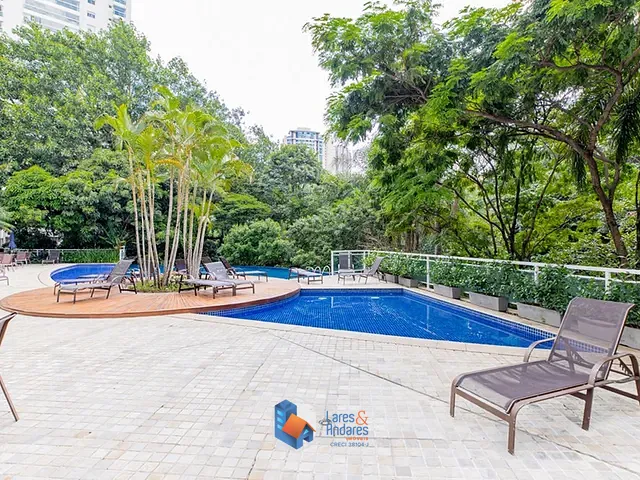 Apartamento 3 quartos e 5 banheiros, à venda, no bairro Parque do Morumbi em São Paulo