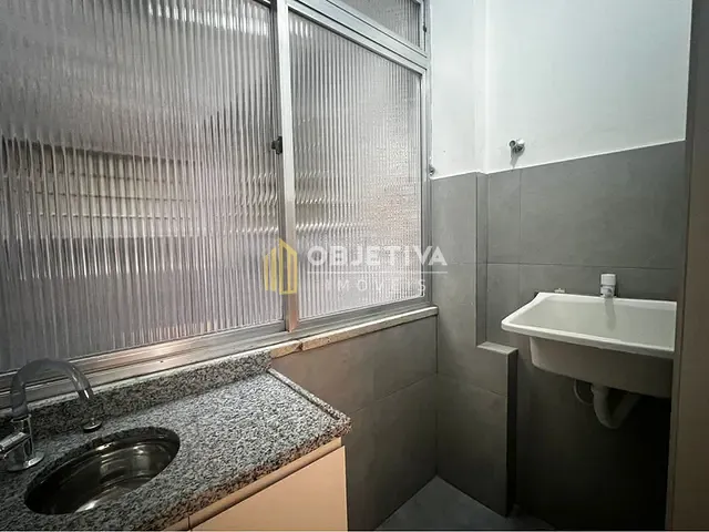 Apartamento 2 quartos e 1 banheiro, à venda, no bairro Cidade Baixa em Porto Alegre