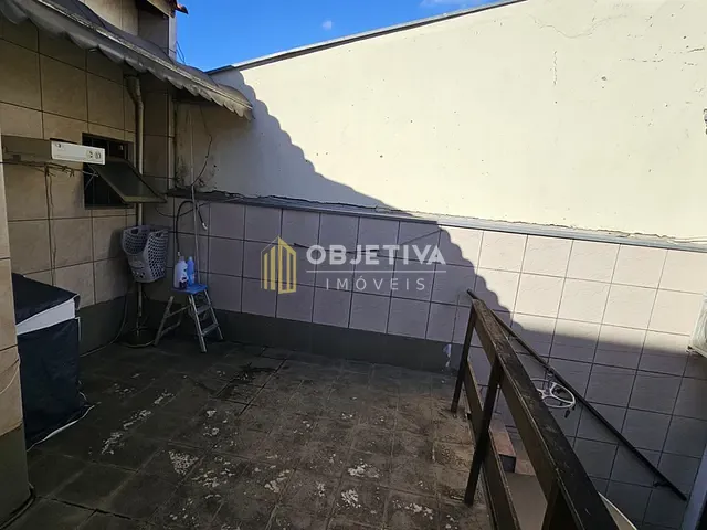 Casa 4 quartos e 4 banheiros, à venda, no bairro Santo Antônio em Porto Alegre