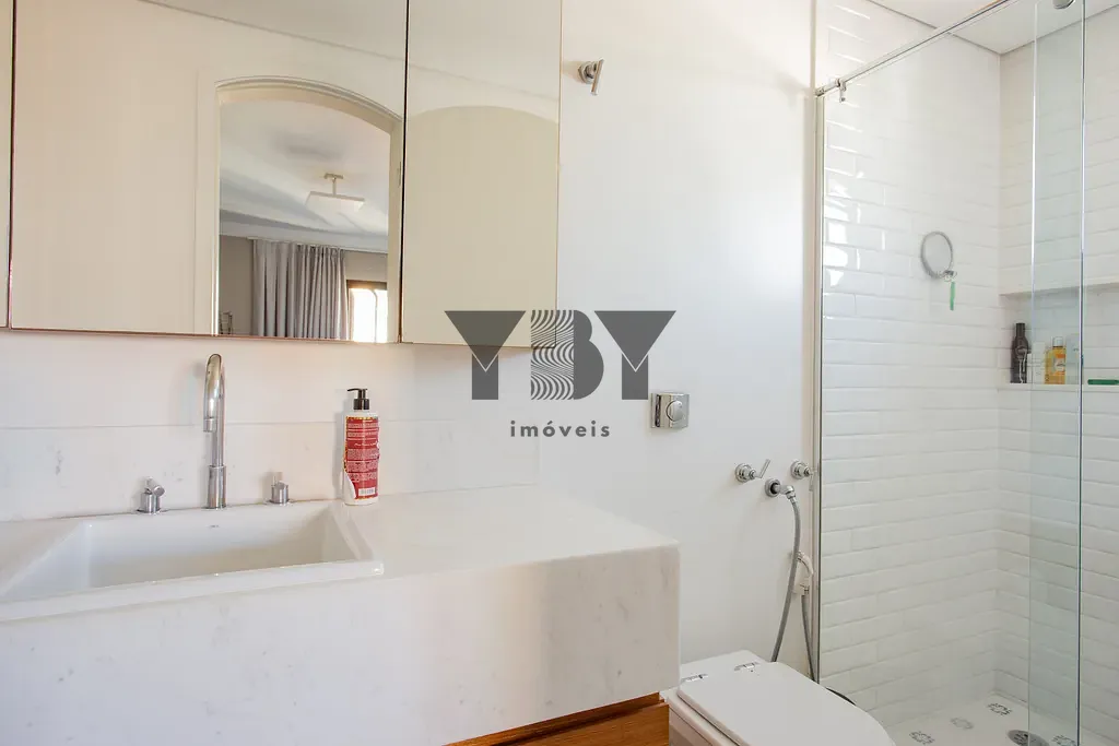 Cobertura, 3 quartos, 233 m² - Foto 2