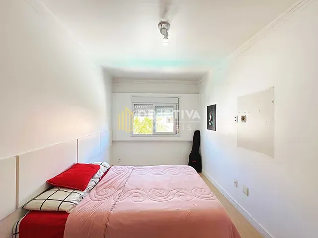 Casa 3 quartos e 3 banheiros, à venda, no bairro Hípica em Porto Alegre