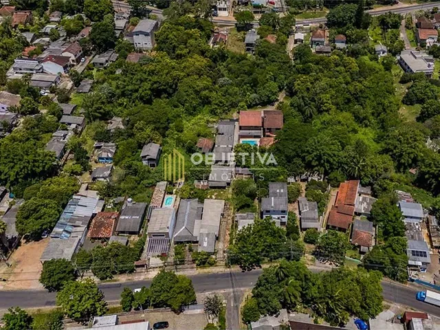 Terreno à venda, no bairro Vila Nova em Porto Alegre