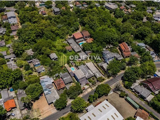 Terreno à venda, no bairro Vila Nova em Porto Alegre