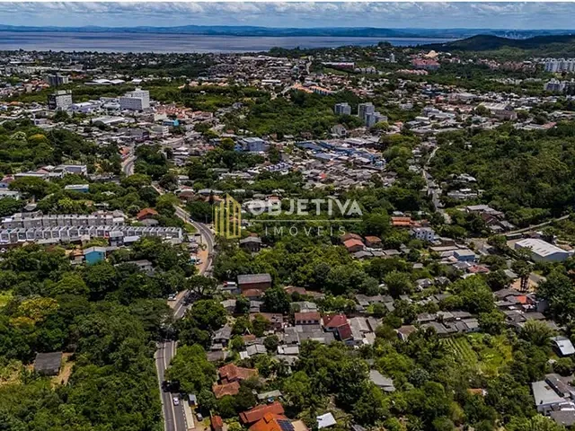 Terreno à venda, no bairro Vila Nova em Porto Alegre