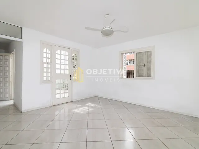 Casa 5 quartos e 5 banheiros, à venda, no bairro Petrópolis em Porto Alegre
