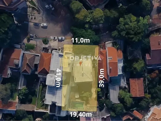 Casa 3 quartos e 3 banheiros, à venda, no bairro Petrópolis em Porto Alegre