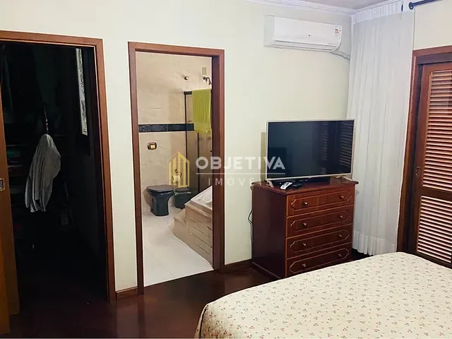 Casa 4 quartos e 3 banheiros, à venda, no bairro Jardim Planalto em Porto Alegre