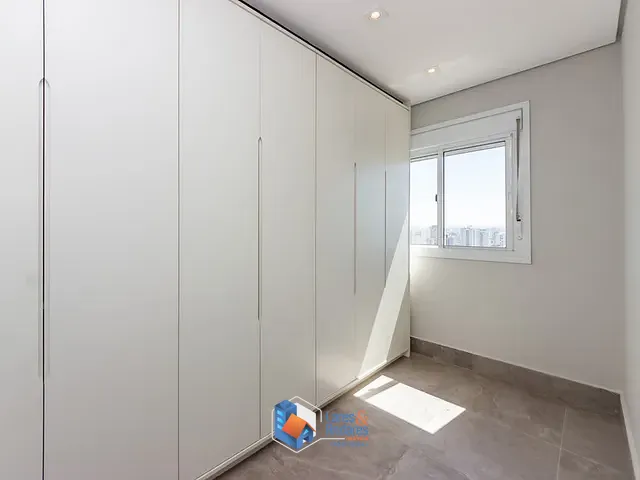 Apartamento 2 quartos e 2 banheiros, à venda, no bairro Jardim Aeroporto em São Paulo