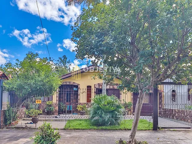 Casa 3 quartos e 4 banheiros, à venda, no bairro Rubem Berta em Porto Alegre