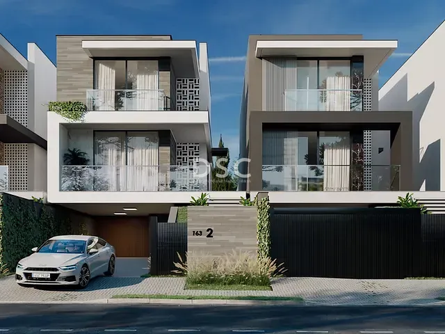 Casa 4 quartos e 5 banheiros, à venda, no bairro Vista Alegre em Curitiba