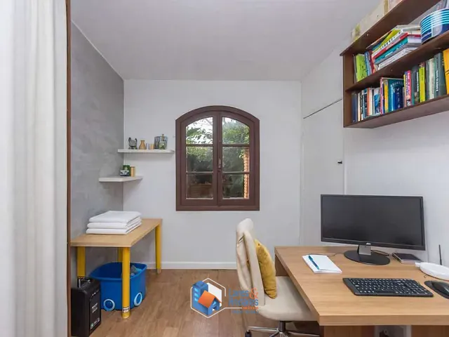 Casa 3 quartos e 4 banheiros, à venda, no bairro Vila Paulista em São Paulo