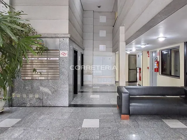 Sala à venda, no bairro Santa Cecília em São Paulo
