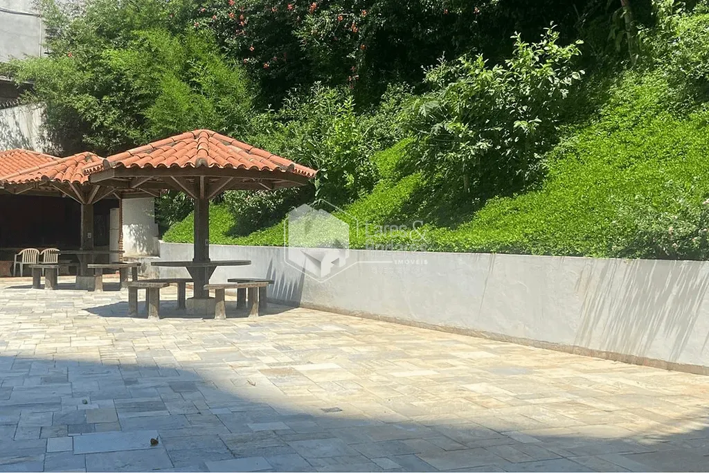 Apartamento, 3 quartos, 225 m² - Foto 2