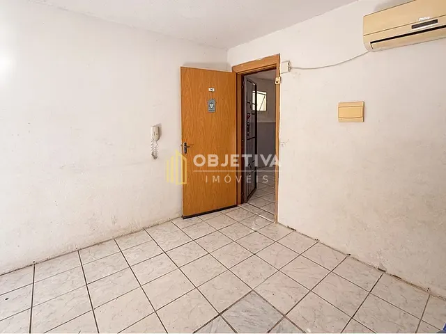 Apartamento 2 quartos e 1 banheiro, à venda, no bairro Guajuviras em Canoas