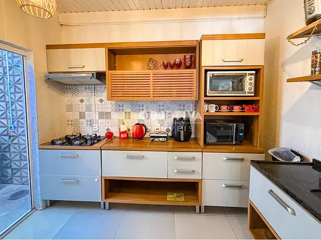 Casa 3 quartos e 2 banheiros, à venda, no bairro Rio Branco em Canoas
