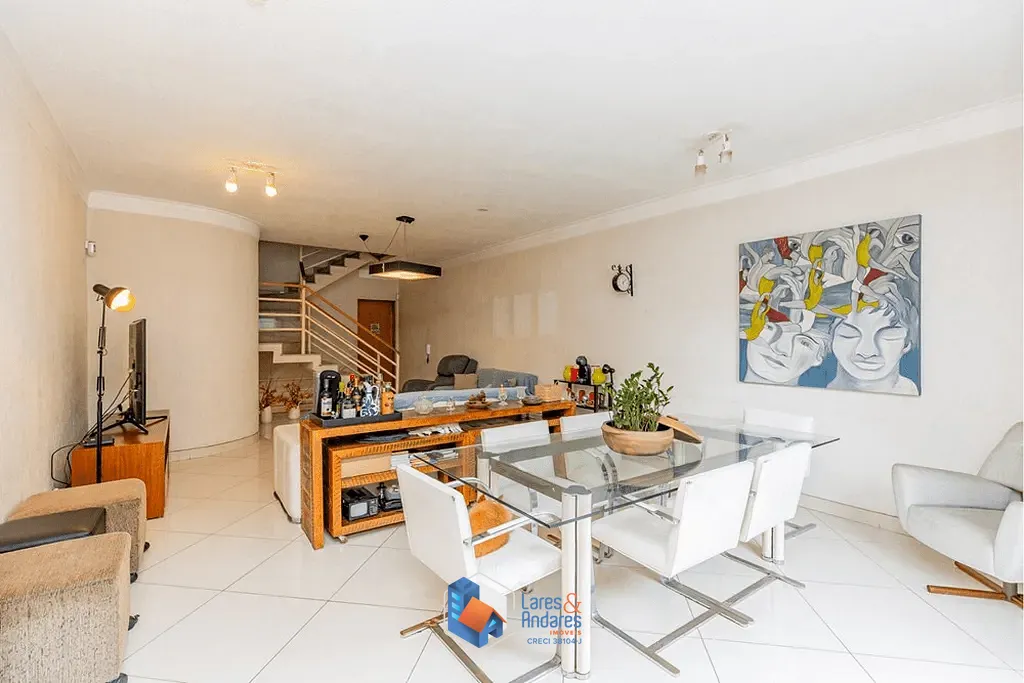 Casa, 4 quartos, 214 m² - Foto 1