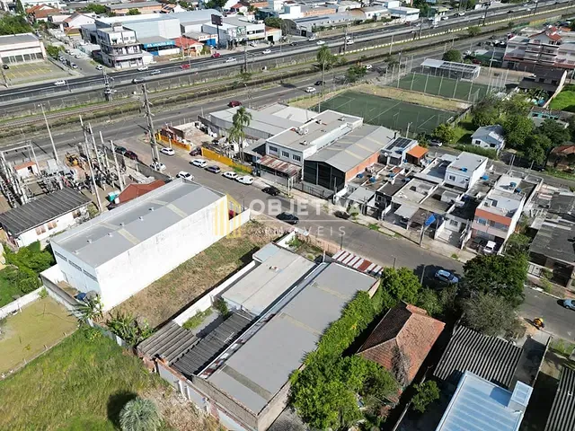 Galpão / Barracão à venda, no bairro Fátima em Canoas