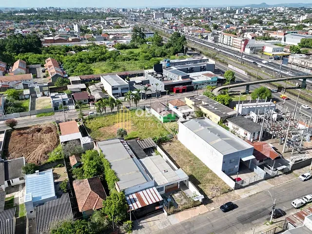 Galpão / Barracão à venda, no bairro Fátima em Canoas