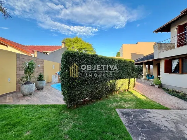 Casa 4 quartos e 3 banheiros, à venda, no bairro Moinhos de Vento em Canoas