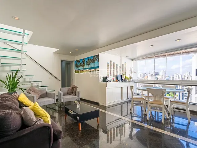 Cobertura / Penthouse 3 quartos e 4 banheiros, à venda, no bairro Moema em São Paulo