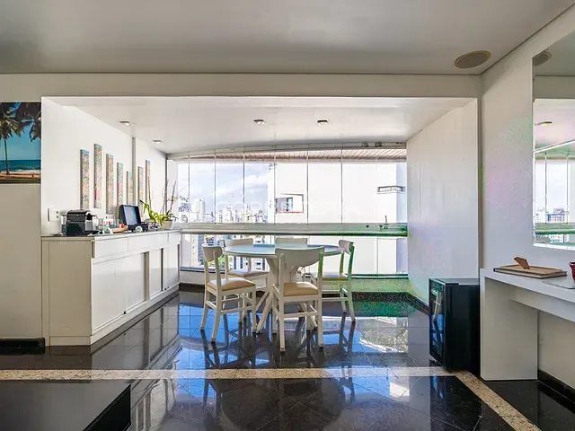 Cobertura / Penthouse 3 quartos e 4 banheiros, à venda, no bairro Moema em São Paulo