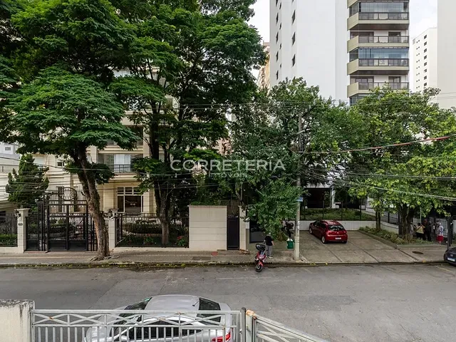 Casa 3 quartos e 4 banheiros, à venda, no bairro Brooklin Paulista em São Paulo