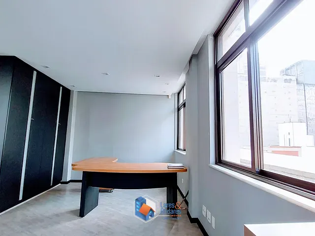 Apartamento 8 quartos e 1 banheiro, à venda, no bairro Centro em São Paulo