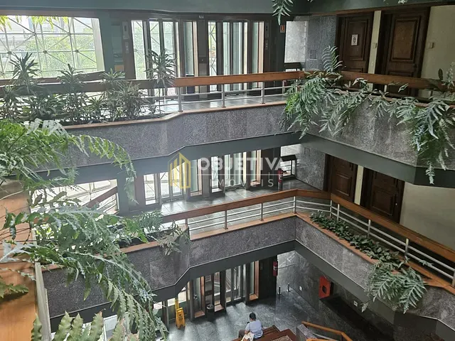 Sala à venda, no bairro Higienópolis em Porto Alegre