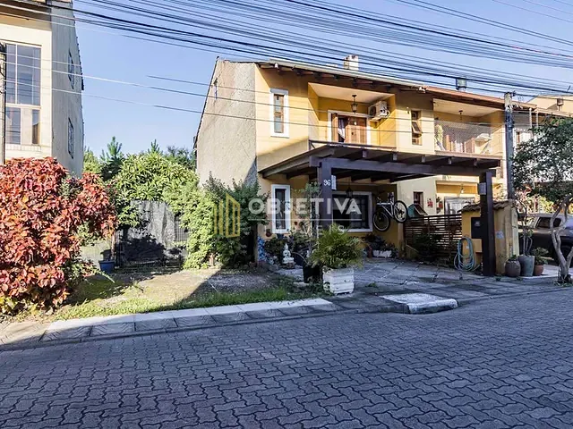 Casa 2 quartos e 2 banheiros, à venda, no bairro Hípica em Porto Alegre