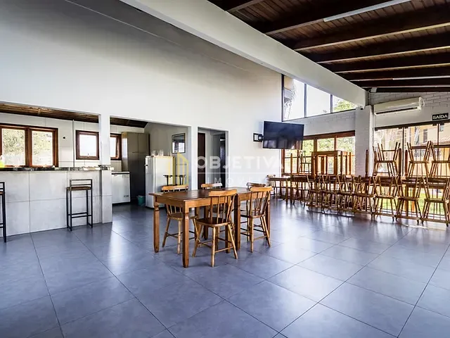 Casa 2 quartos e 2 banheiros, à venda, no bairro Hípica em Porto Alegre