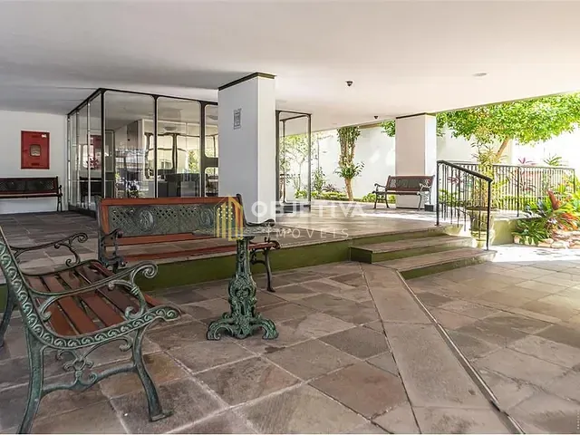 Apartamento 2 quartos e 2 banheiros, à venda, no bairro Menino Deus em Porto Alegre