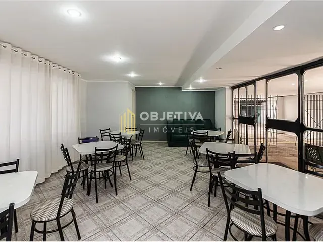 Apartamento 2 quartos e 2 banheiros, à venda, no bairro Menino Deus em Porto Alegre