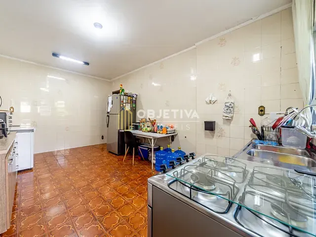 Casa 4 quartos e 4 banheiros, à venda, no bairro Sarandi em Porto Alegre
