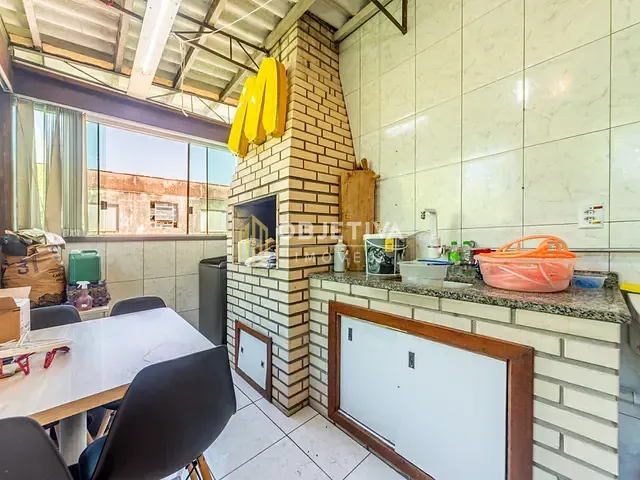 Casa 4 quartos e 4 banheiros, à venda, no bairro Sarandi em Porto Alegre