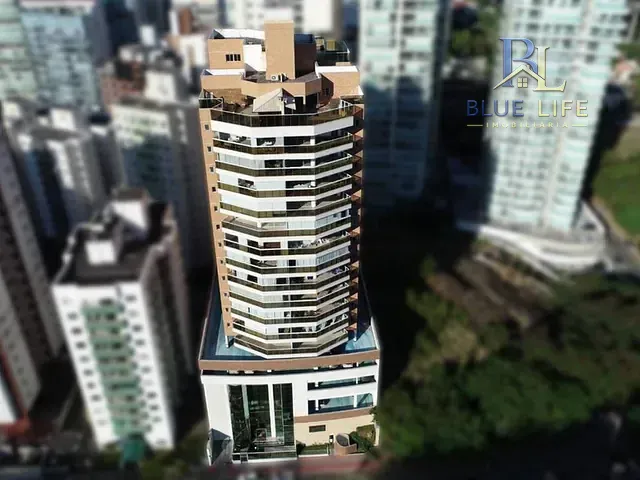 Apartamento 4 quartos e 4 banheiros, à venda, no bairro Praia da Costa em Vila Velha