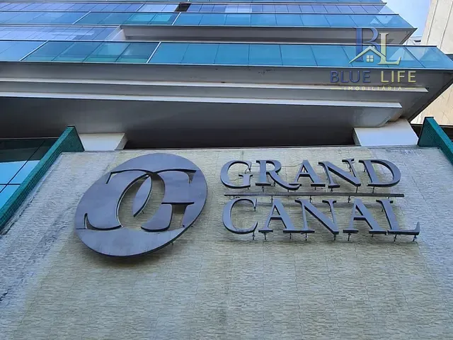 Apartamento 4 quartos e 4 banheiros, à venda, no bairro Praia da Costa em Vila Velha