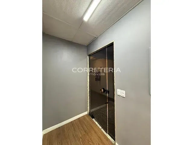 Sala à venda, no bairro Indianópolis em São Paulo