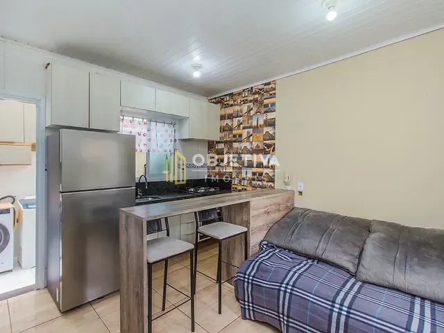 Casa 2 quartos e 1 banheiro, à venda, no bairro Niterói em Canoas