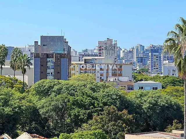 Apartamento 2 quartos e 2 banheiros, à venda, no bairro Menino Deus em Porto Alegre