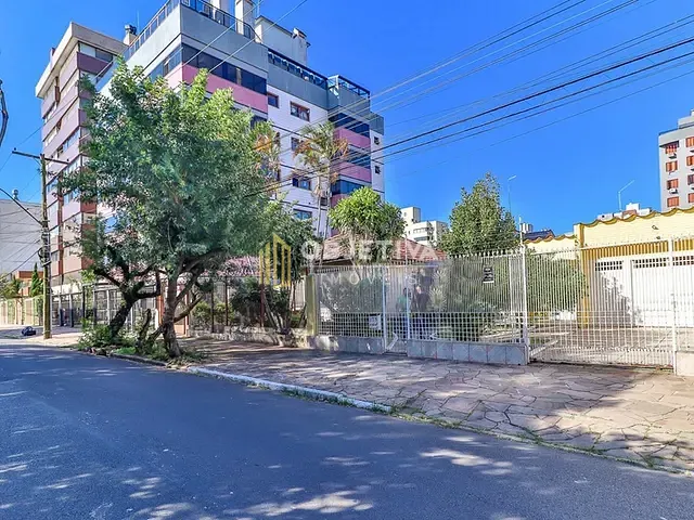 Casa 3 quartos e 2 banheiros, à venda, no bairro Passo da Areia em Porto Alegre