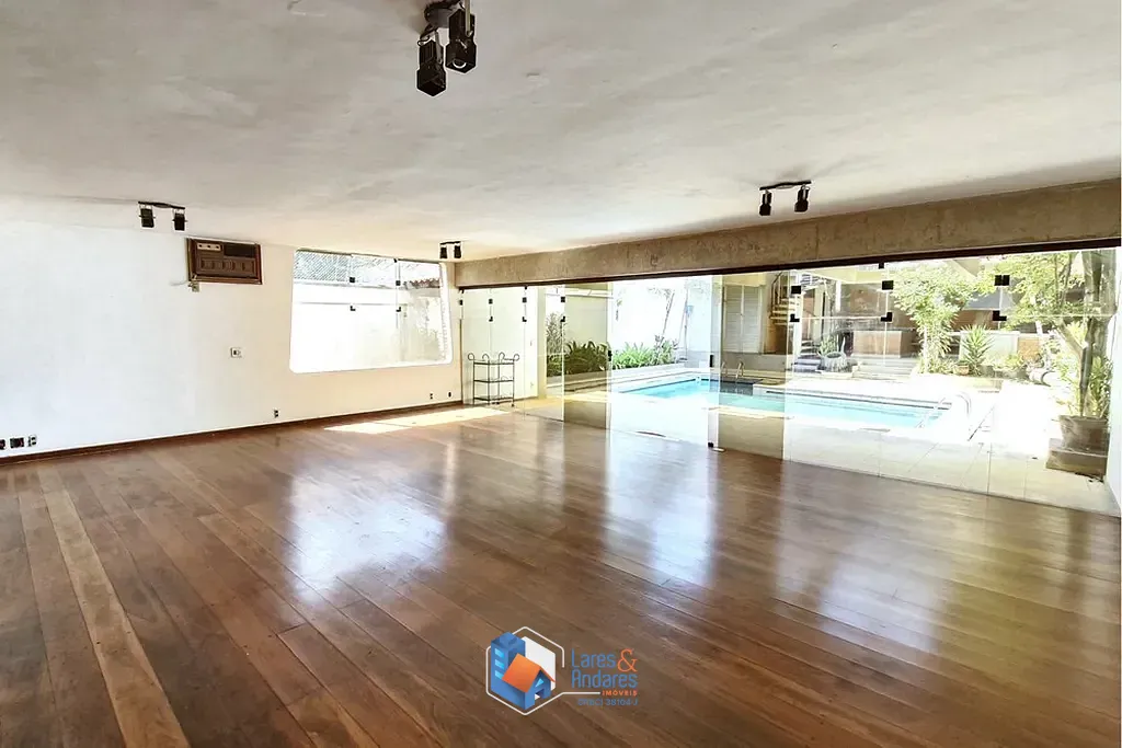 Casa, 5 quartos, 570 m² - Foto 1